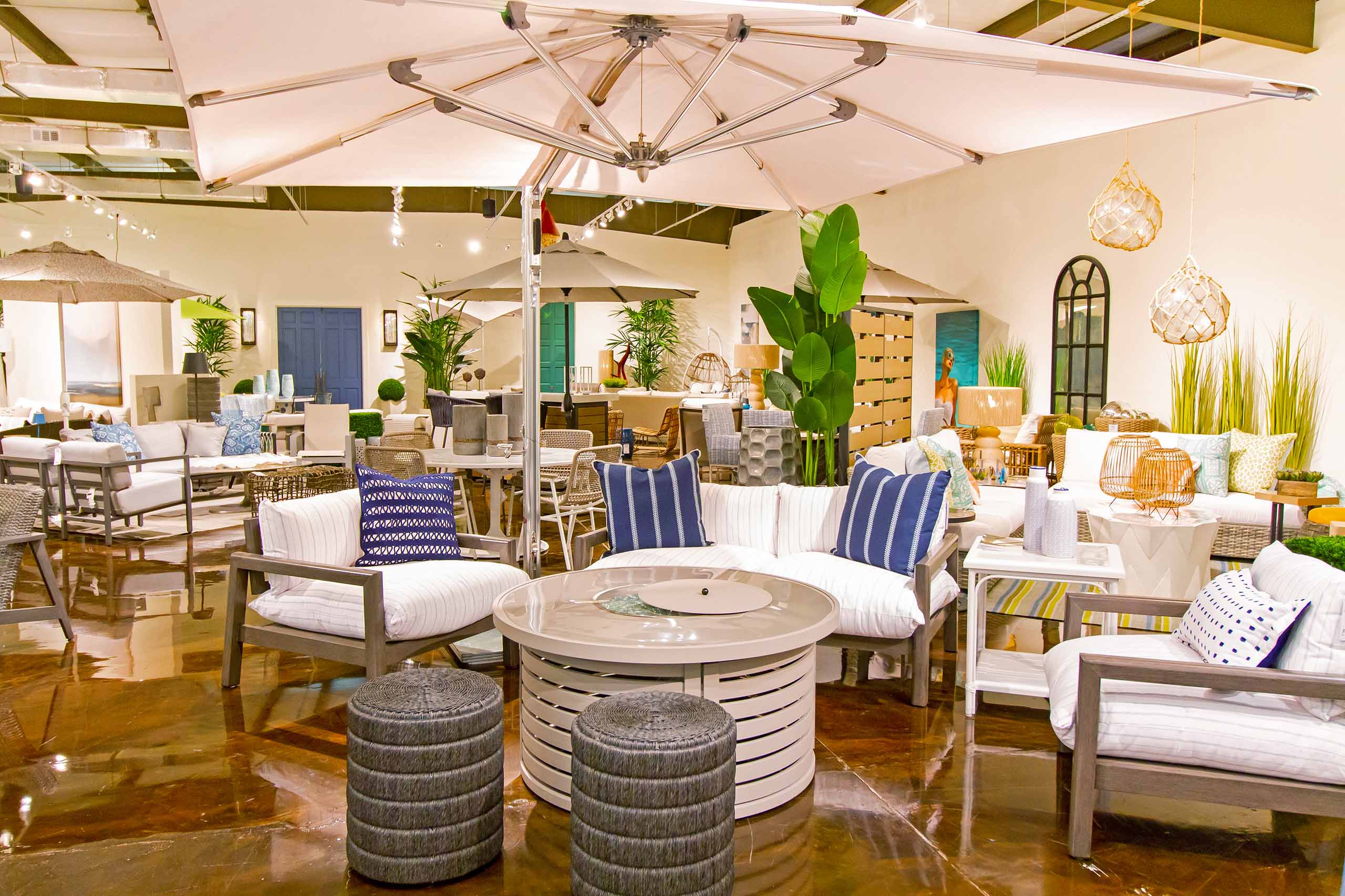 IDS-Marketplace + Outdoor Showroom - Sarasota-3